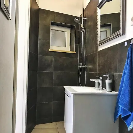 White Jasmin ヴィラ メドゥリン