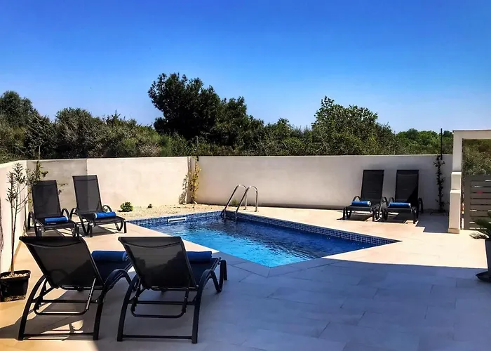 White Jasmin 빌라 메덜린