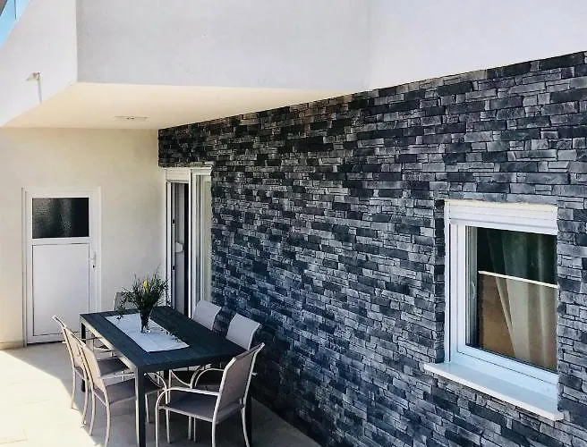 Villa White Jasmin *